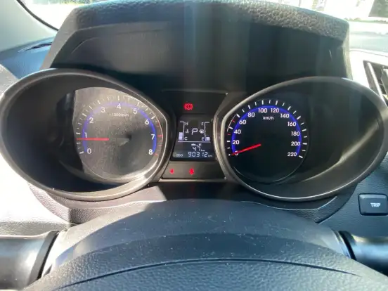 HYUNDAI-HB20S-1.6 COMFORT PLUS 16V FLEX 4P AUTOMÁTICO HYUNDAI-HB20S-2016