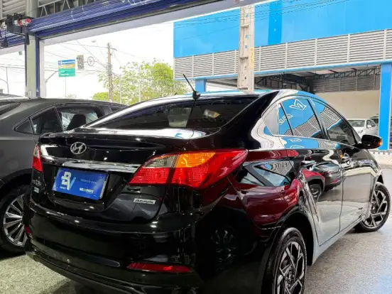 HYUNDAI-HB20S-1.6 COMFORT PLUS 16V FLEX 4P AUTOMÁTICO HYUNDAI-HB20S-2017