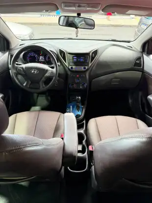 HYUNDAI-HB20S-2017