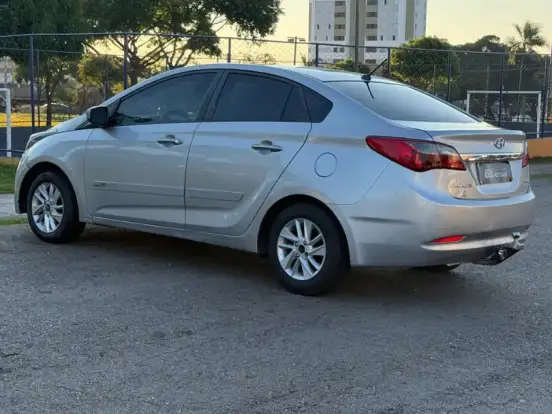 HYUNDAI-HB20S-1.6 COMFORT PLUS 16V FLEX 4P MANUAL HYUNDAI-HB20S-2013