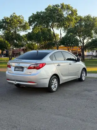 HYUNDAI-HB20S-2013