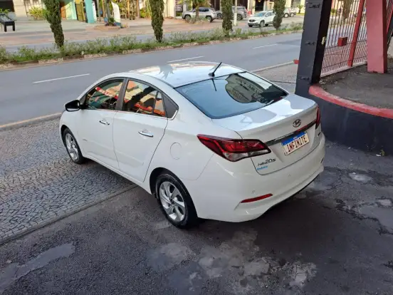 HYUNDAI-HB20S-1.6 PREMIUM 16V FLEX 4P AUTOMÁTICO HYUNDAI-HB20S-2016