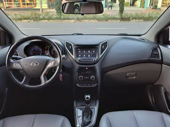 HYUNDAI-HB20S-1.6 PREMIUM 16V FLEX 4P AUTOMÁTICO HYUNDAI-HB20S-2016