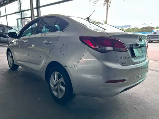 HYUNDAI-HB20S-1.6 PREMIUM 16V FLEX 4P AUTOMÁTICO HYUNDAI-HB20S-2017