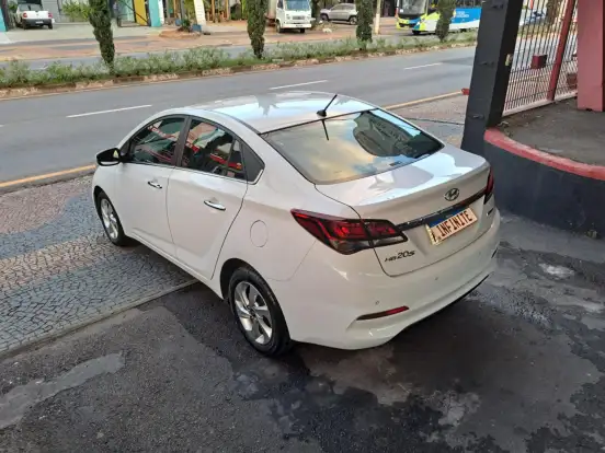 HYUNDAI-HB20S-1.6 PREMIUM 16V FLEX 4P AUTOMÁTICO HYUNDAI-HB20S-2016