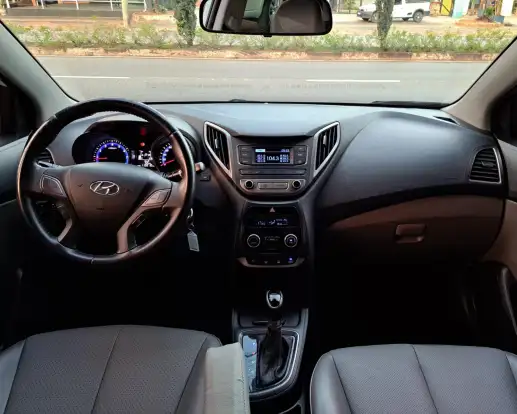 HYUNDAI-HB20S-2016