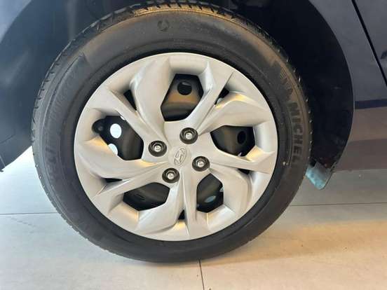 HYUNDAI-HB20S-1.0 12V FLEX COMFORT MANUAL HYUNDAI-HB20S-2023