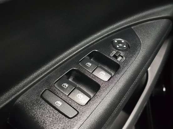 HYUNDAI-HB20S-2025