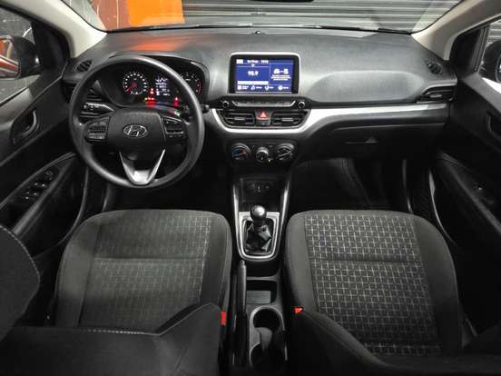 HYUNDAI-HB20S-2025