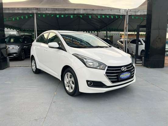 HYUNDAI-HB20S-2015