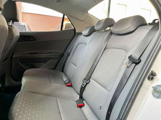 HYUNDAI-HB20S-2023