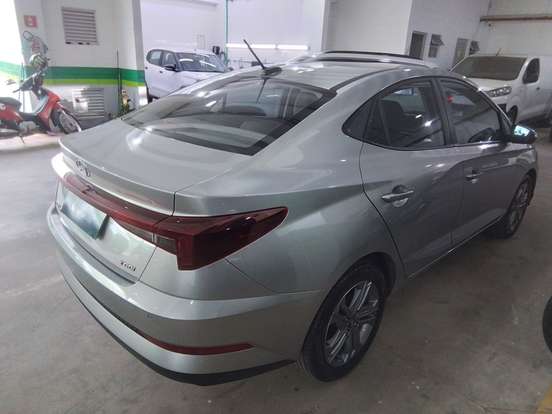 HYUNDAI-HB20S-1.0 TGDI FLEX COMFORT PLUS AUTOMÁTICO HYUNDAI-HB20S-2025