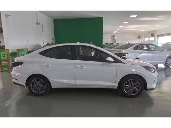HYUNDAI-HB20S-2024