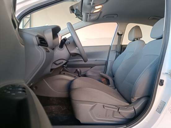 HYUNDAI-HB20S-2024