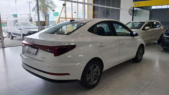 HYUNDAI-HB20S-2024