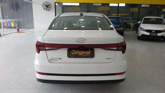 HYUNDAI-HB20S-2024