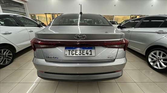 HYUNDAI-HB20S-2024