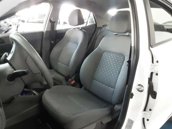 HYUNDAI-HB20S-2024