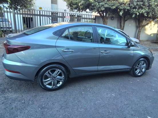 HYUNDAI-HB20S-2025