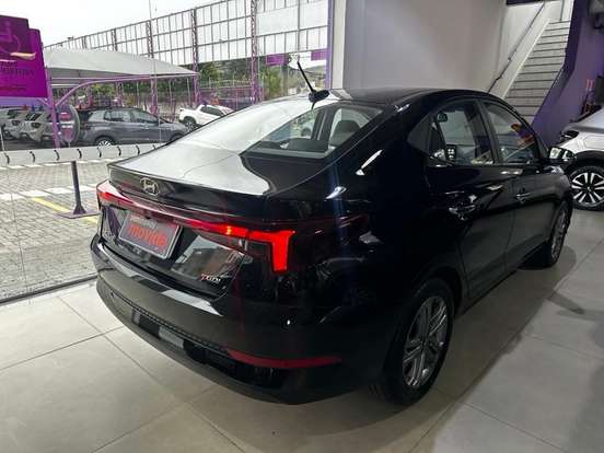HYUNDAI-HB20S-2025
