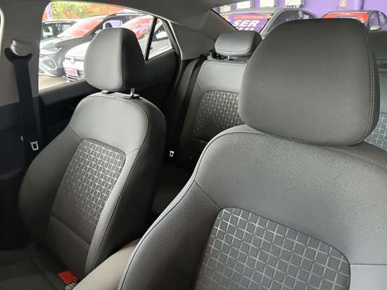 HYUNDAI-HB20S-2025