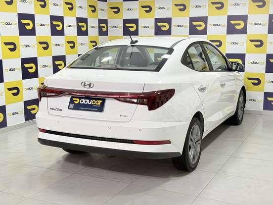 HYUNDAI-HB20S-2025
