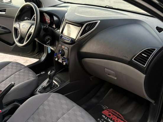 HYUNDAI-HB20S-1.6 COMFORT PLUS 16V FLEX 4P MANUAL HYUNDAI-HB20S-2019