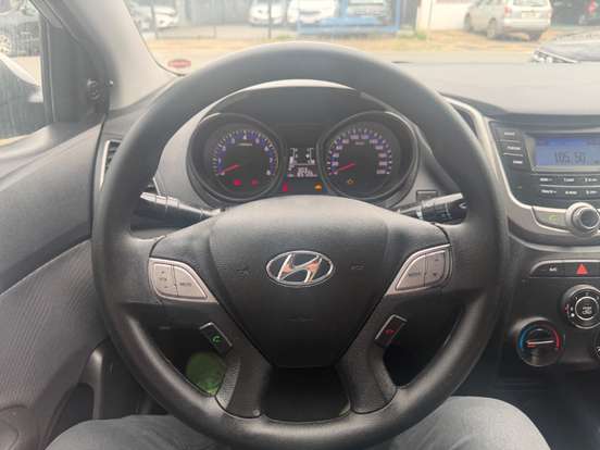 HYUNDAI-HB20S-2014