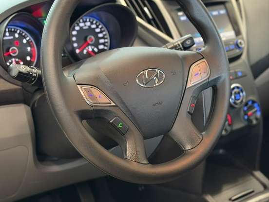 HYUNDAI-HB20S-1.6 COMFORT PLUS 16V FLEX 4P MANUAL HYUNDAI-HB20S-2019