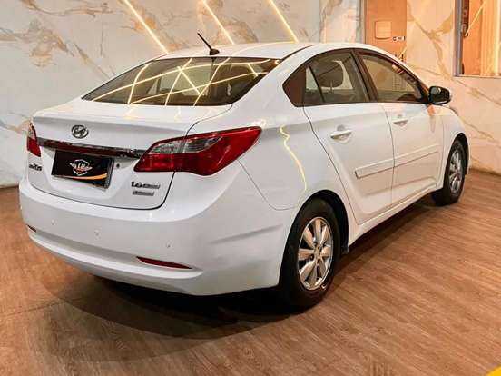 HYUNDAI-HB20S-1.6 COMFORT STYLE 16V FLEX 4P AUTOMÁTICO HYUNDAI-HB20S-2014