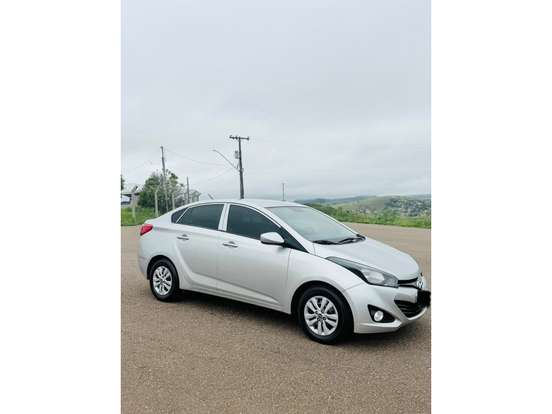 HYUNDAI-HB20S-2013