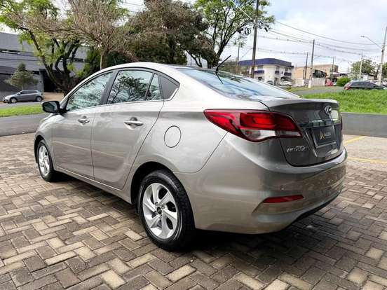 HYUNDAI-HB20S-2018