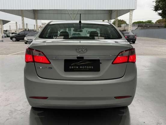HYUNDAI-HB20S-2015