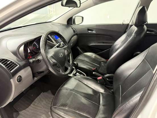 HYUNDAI-HB20S-1.6 PREMIUM 16V FLEX 4P AUTOMÁTICO HYUNDAI-HB20S-2015