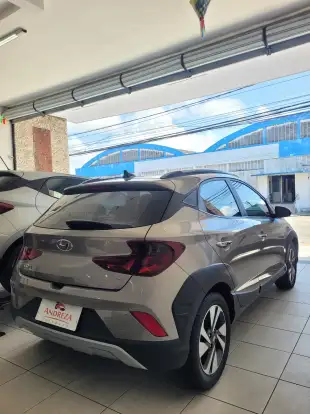 HYUNDAI-HB20X-2021
