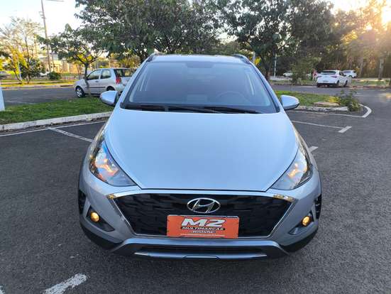 HYUNDAI-HB20X-2021