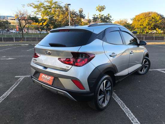 HYUNDAI-HB20X-2021