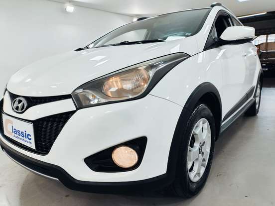 HYUNDAI-HB20X-1.6 16V PREMIUM FLEX 4P AUTOMÁTICO HYUNDAI-HB20X-2013
