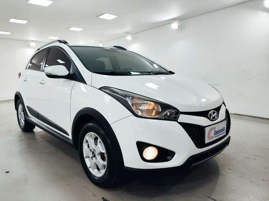 HYUNDAI-HB20X-2013