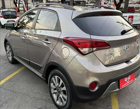 HYUNDAI-HB20X-2016