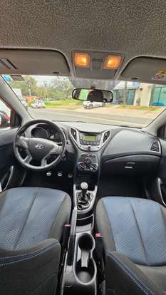 HYUNDAI-HB20X-2014