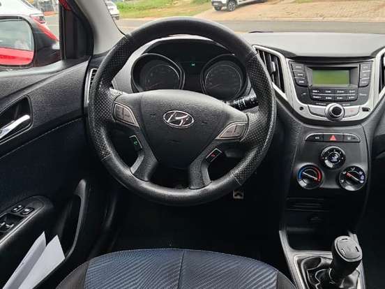 HYUNDAI-HB20X-1.6 16V STYLE FLEX 4P MANUAL HYUNDAI-HB20X-2014