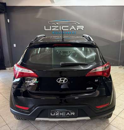 HYUNDAI-HB20X-2013