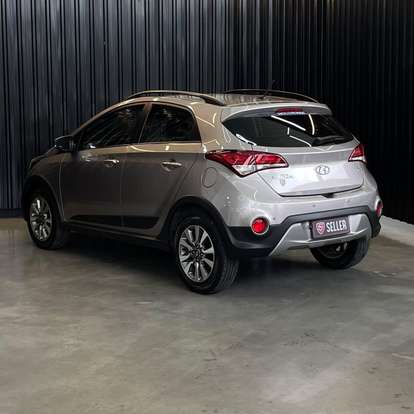 HYUNDAI-HB20X-2017