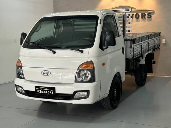 HYUNDAI HR 2.5 LONGO SEM CAÇAMBA 4X2 16V 130CV TURBO INTERCOOLER DIESEL 2P MANUAL