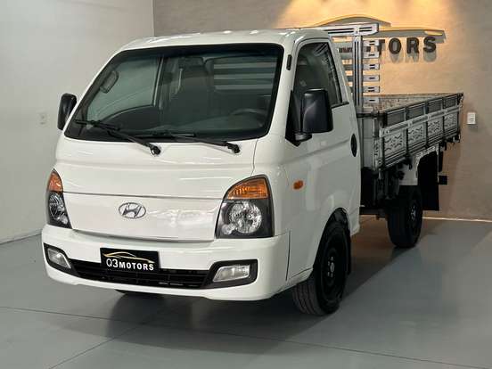 HYUNDAI-HR-2.5 LONGO SEM CAÇAMBA 4X2 16V 130CV TURBO INTERCOOLER DIESEL 2P MANUAL HYUNDAI-HR-2012