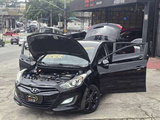 HYUNDAI-I30-2012