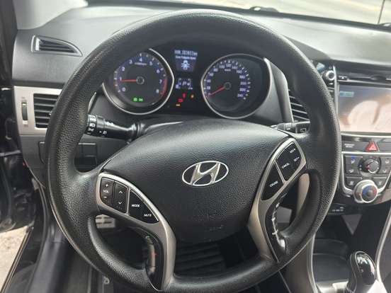 HYUNDAI-I30-2012