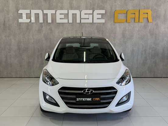 HYUNDAI-I30-1.8 MPI 16V GASOLINA 4P AUTOMATICO HYUNDAI-I30-2015