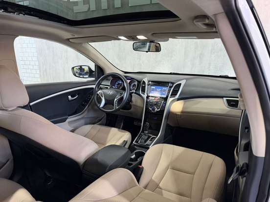 HYUNDAI-I30-1.8 MPI 16V GASOLINA 4P AUTOMATICO HYUNDAI-I30-2015